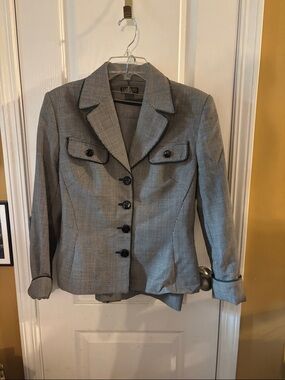 Vintage Georgiou Studio size 10 houndstooth suit